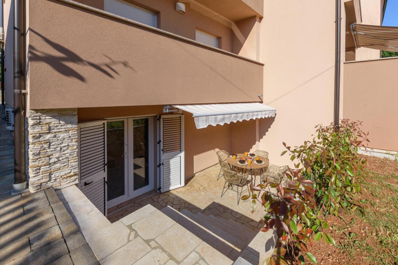 Studio Apartment Mali Medulin Exterior foto
